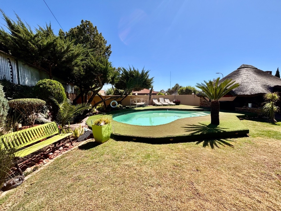 3 Bedroom Property for Sale in Meiringspark North West